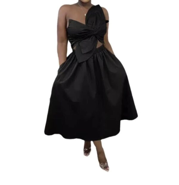 Ola Sexy One Shoulder Petal Hollow Dress - Image 4