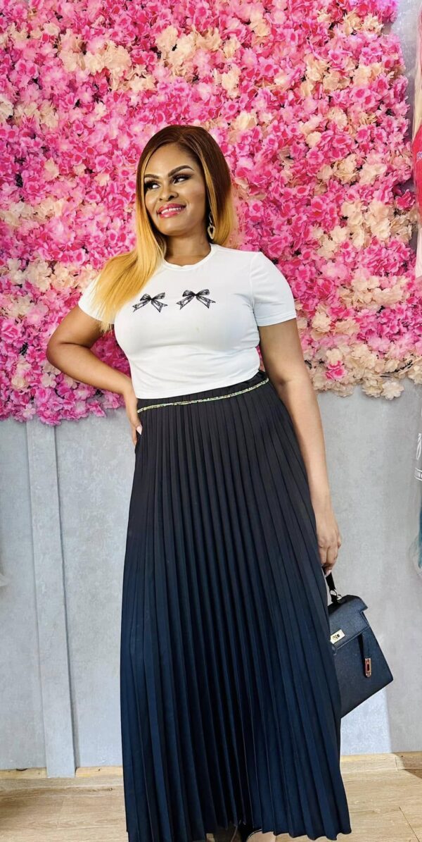 Women Solid Color High Waist Pleated Fashion Casual Loose Long Skirts - Image 6